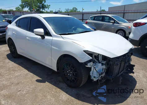 2018 Mazda Mazda3 Sport из США, поврежденный, VIN 3MZBN1U70JM249689